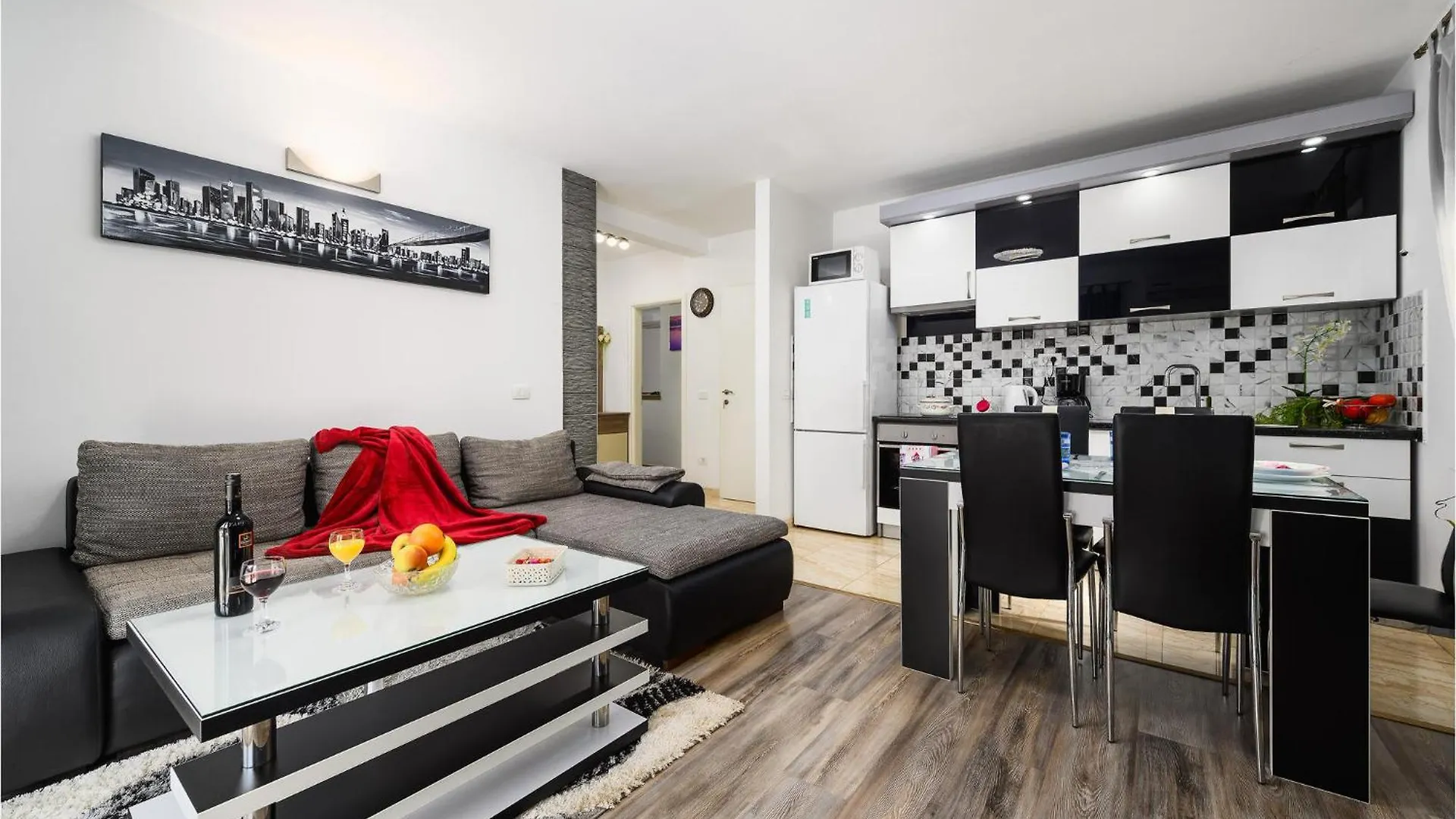 Four-Bedroom Holiday Home In Rovinjsko Selo